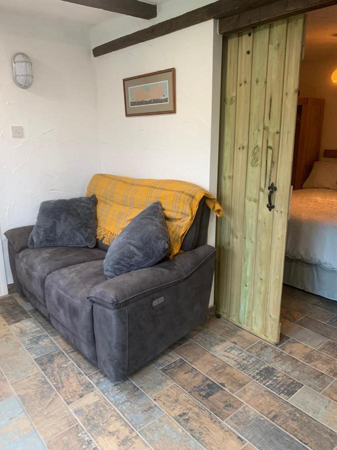 Molehill Lodge Swansea Eksteriør bilde