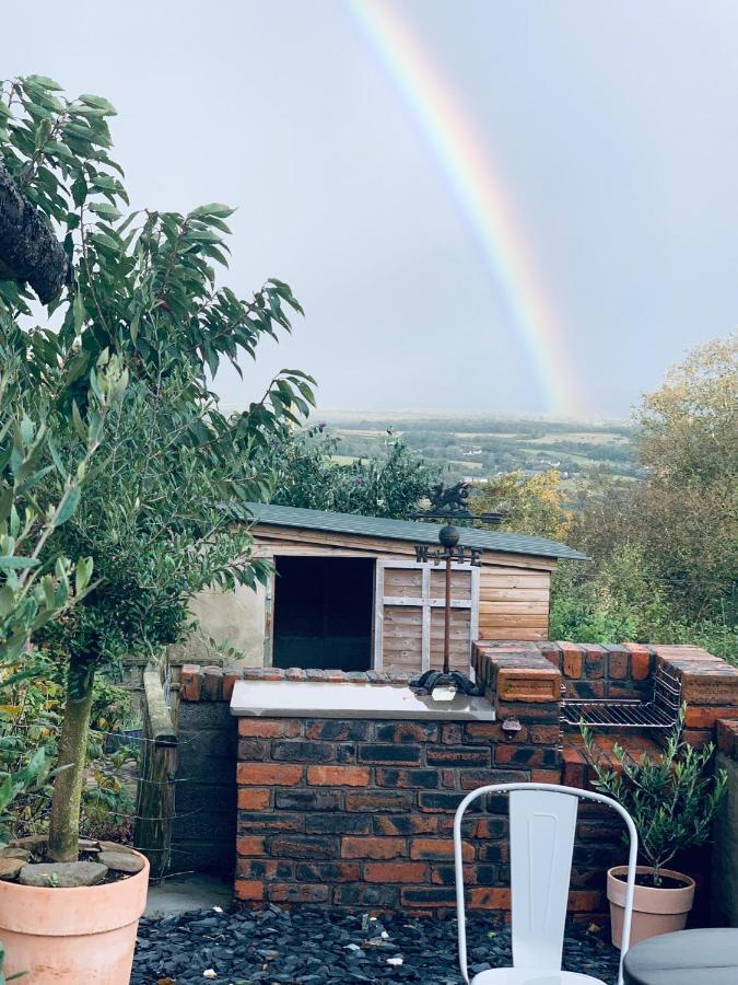 Molehill Lodge Swansea Eksteriør bilde